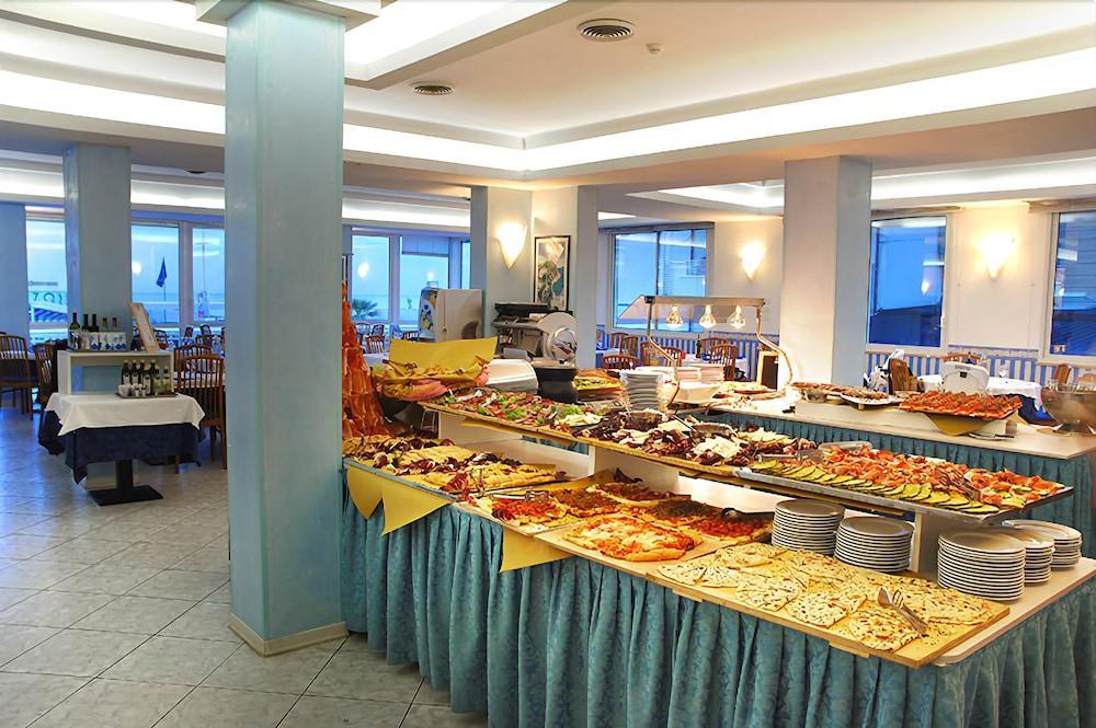 Hotel Arizona Riccione Dış mekan fotoğraf