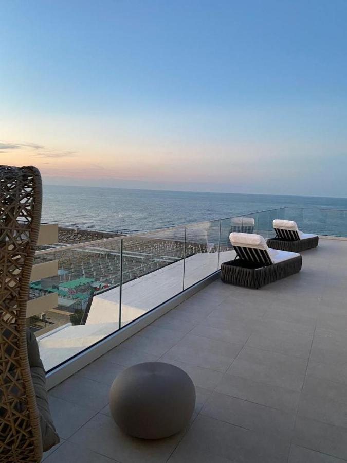 Hotel Arizona Riccione Dış mekan fotoğraf