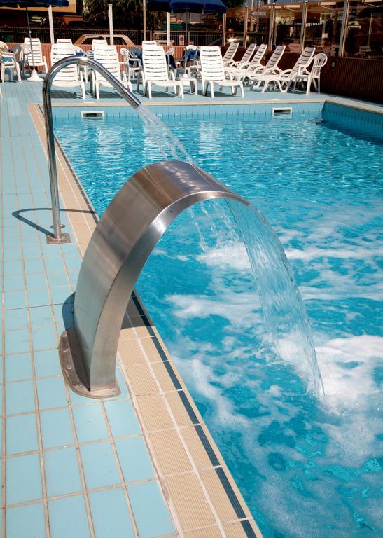 Hotel Arizona Riccione Dış mekan fotoğraf