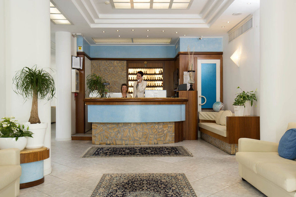 Hotel Arizona Riccione Dış mekan fotoğraf