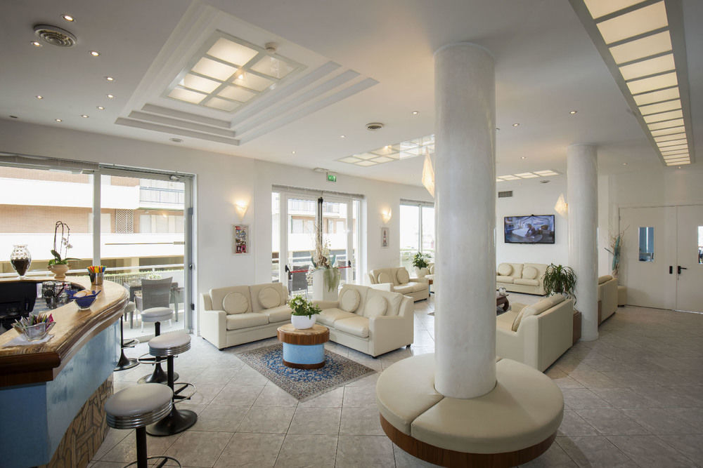Hotel Arizona Riccione Dış mekan fotoğraf